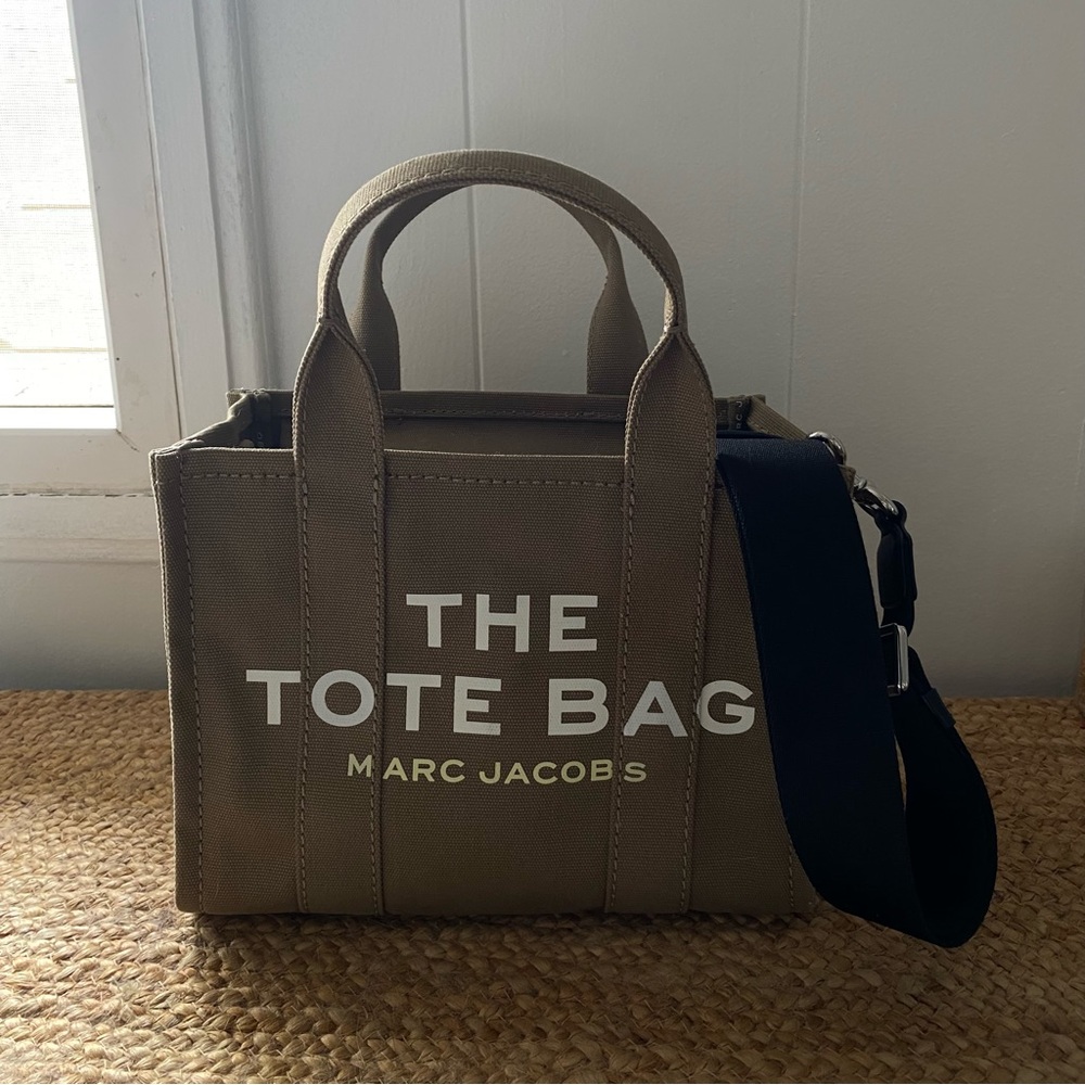Marc Jacobs Small The Tote Bag